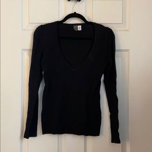 BP V-neck sweater
